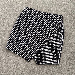 - ANN TAYLOR LOFT Faux Wrap Printer Blue and White MEDIUM   - B482